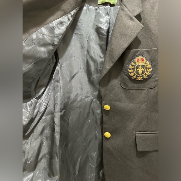 Vintage EMBASSY ROW Women's size 8P Wool Two Button Preppy Blazer Crest Emblem - Picture 7 of 8